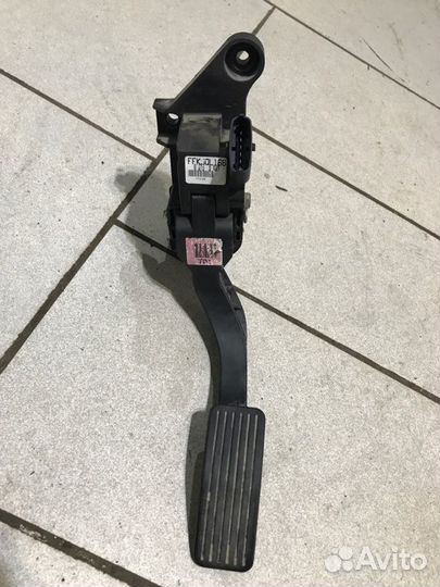 Педаль газа Hyundai Grand Starex TQ