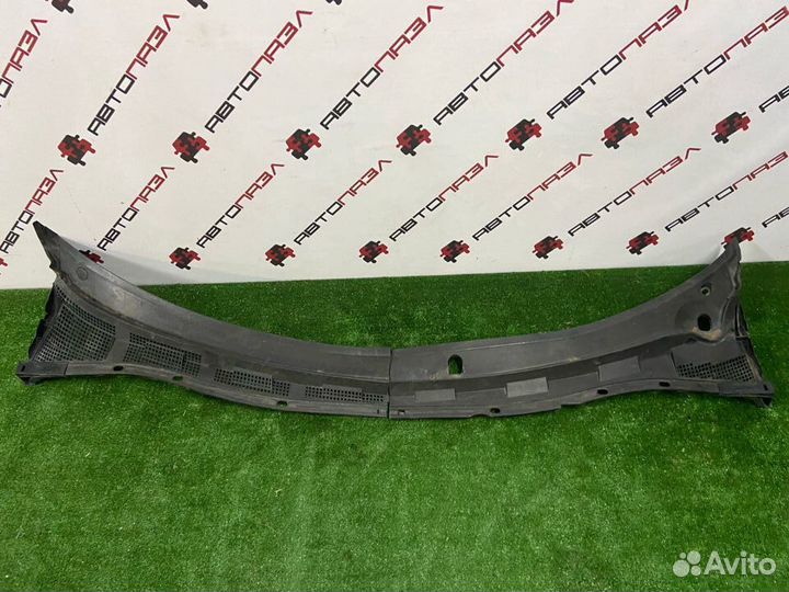 Жабо левая правая часть Mazda 3 BK седан