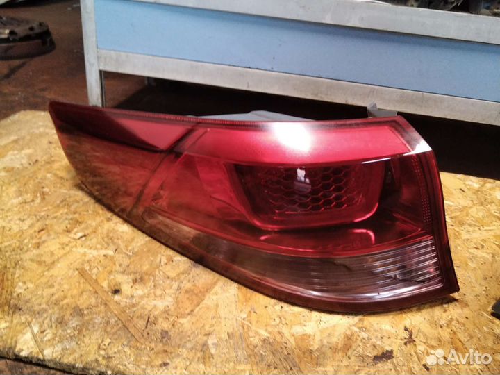 Фонарь задний левый внешний Kia Rio 3 рестайлинг