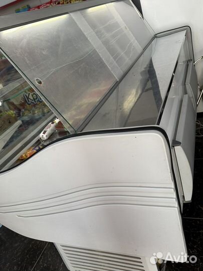 Витринный холодильник