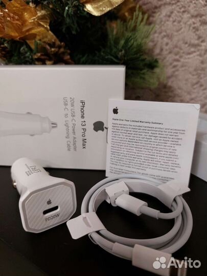 Автомобильная зарядка на iPhone 20w