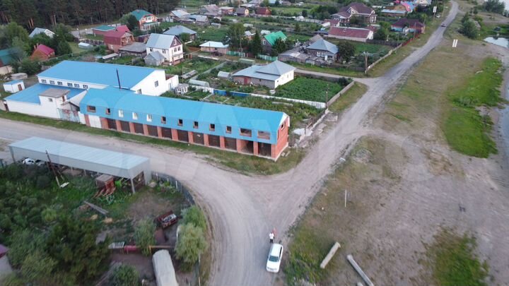 2-к. квартира, 77 м², 2/2 эт.