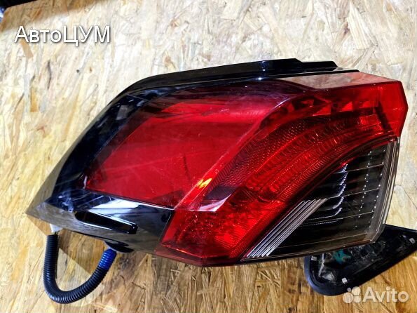 Фонарь задний левый правый Toyota RAV4 XA50