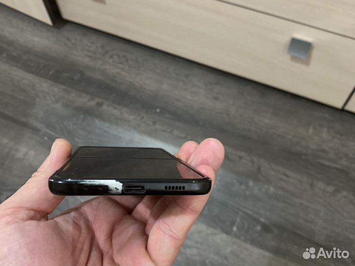 Телефон samsung Z flip3