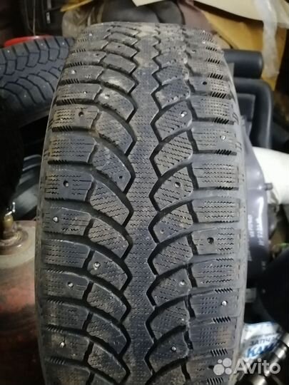 Bridgestone Blizzak 6 245/70 R16
