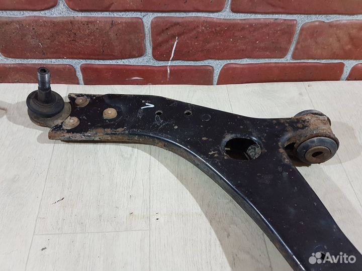 Рычаг передний Ford focus 2