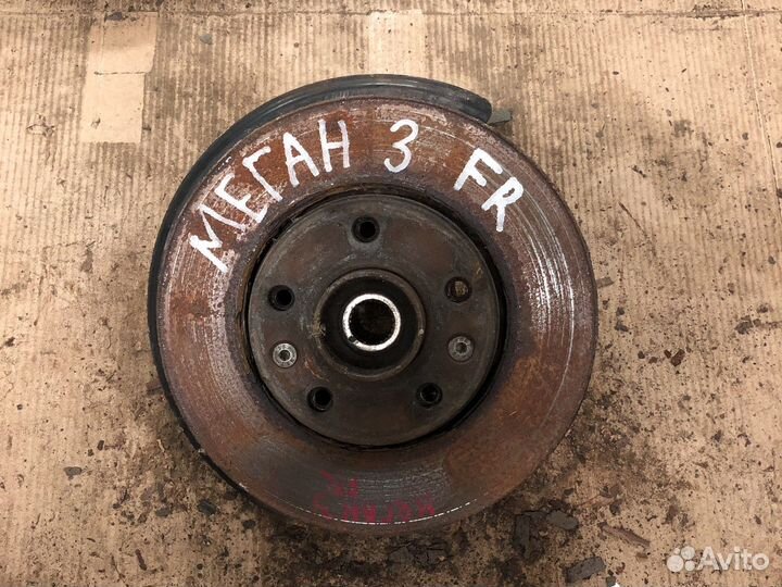 Renault megane 3 кулак поворотный