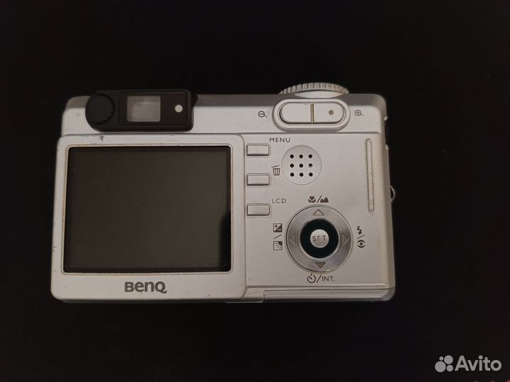 Цифровой компактный фотоаппарат