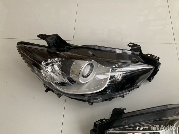 Фара (1шт) Mazda CX-5 (2012-2015)