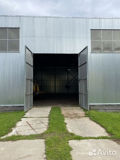 Стоянка катеров.Сезонное хранение водной техники