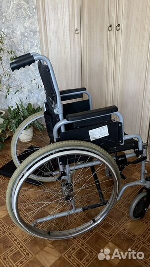 Инвалидная коляска складная бу