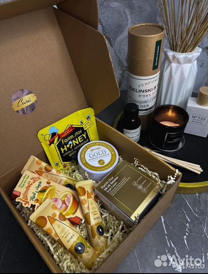 Бокс подарочный на 8 марта