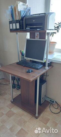 Компьютерный стол