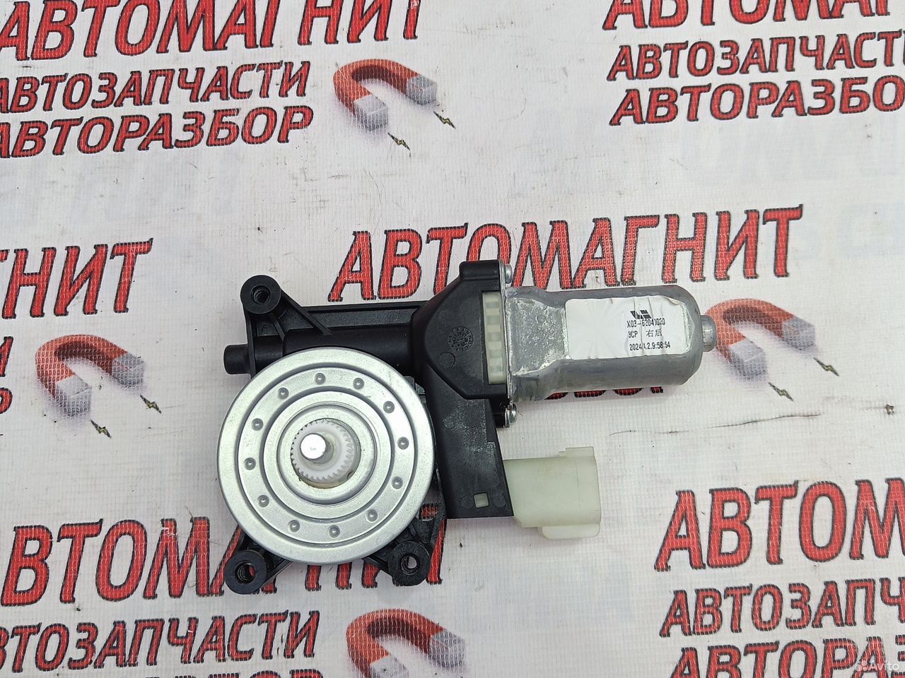 Моторчик стеклоподьемника задний правый Lixiang L7
