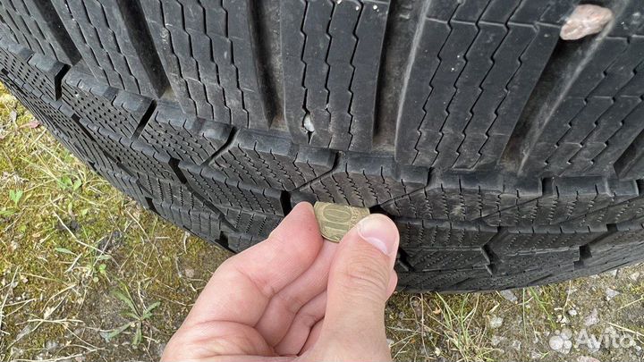 Continental WinterContact TS 860 S 275/40 R21 и 315/35 R21 107V