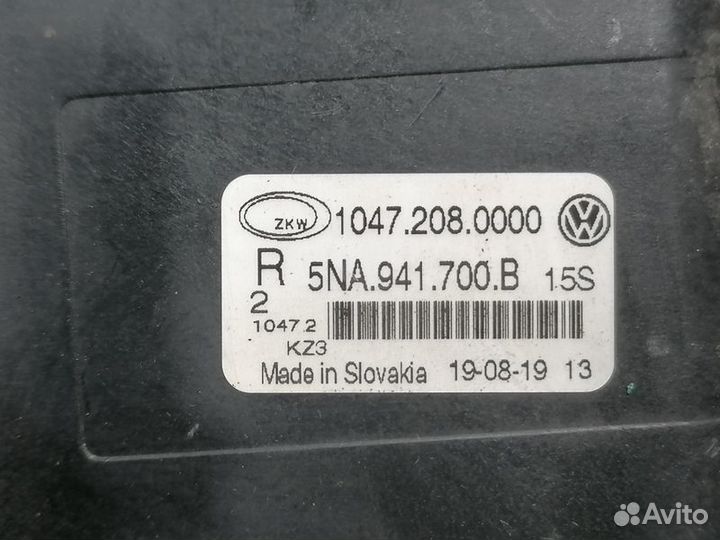 Фара противотуманная правая Volkswagen Tiguan 2007