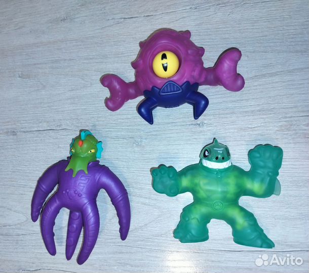 Тянущаяся фигурка goojitzu (Гуджитсу)