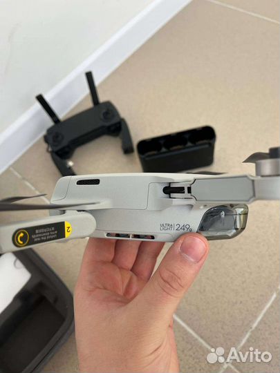 Продам квадрокоптер DJI mavic mini fly more combo