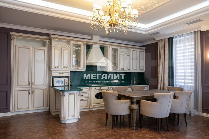 4-к. квартира, 155,2 м², 2/5 эт.