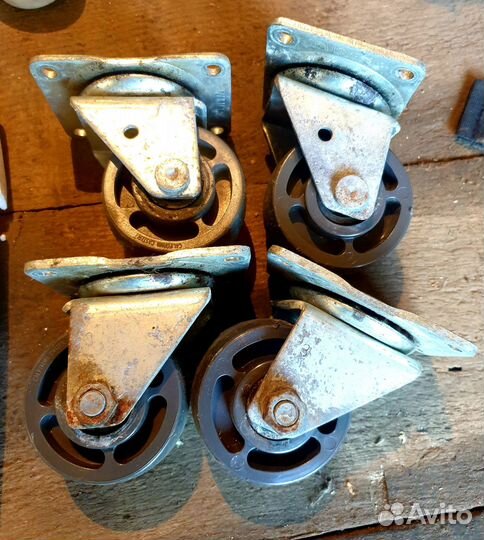 Колеса для стеллажей, шкафов, тележек и т.д