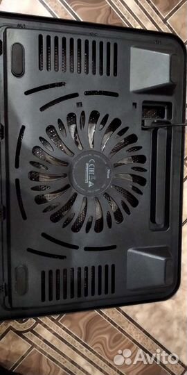Продам охлаждение для ноутбука