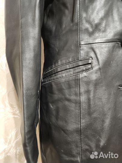 Плащ женский кожаный 44