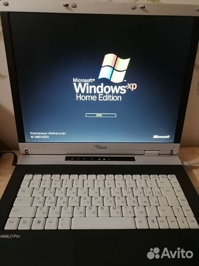 Ноутбук Fujitsu Amilo Pro V2030