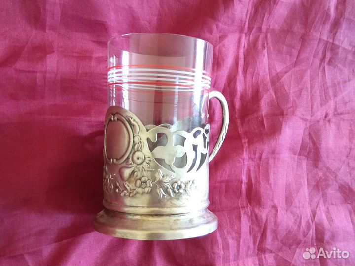 Подстаканники Кремль и Урожай, + стаканы