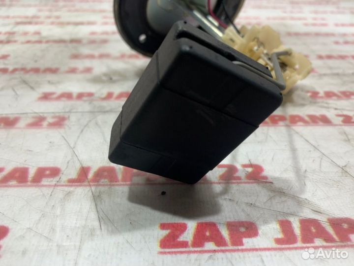 Датчик уровня топлива Toyota Harrier MCU15 1mzfe