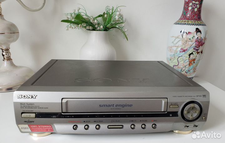 Видеомагнитофон Sony 6 головок Hi-Fi Stereo