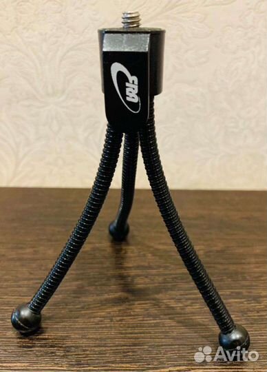 Штатив для фотоаппарата