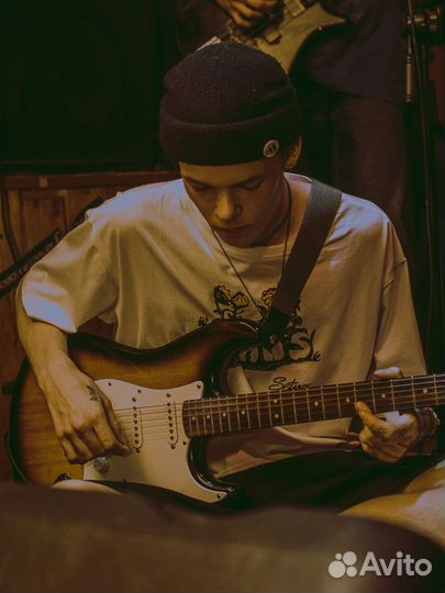 Электрогитара Fender squier bullet stratocaster