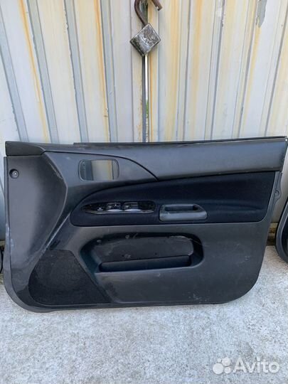 Обшивка карта двери комплект Mitsubishi Lancer Ced