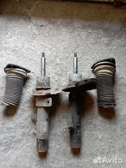 Стойки передние ford focus 2