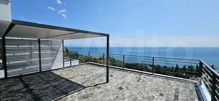 Дом 238,2 м² на участке 3,3 сот.