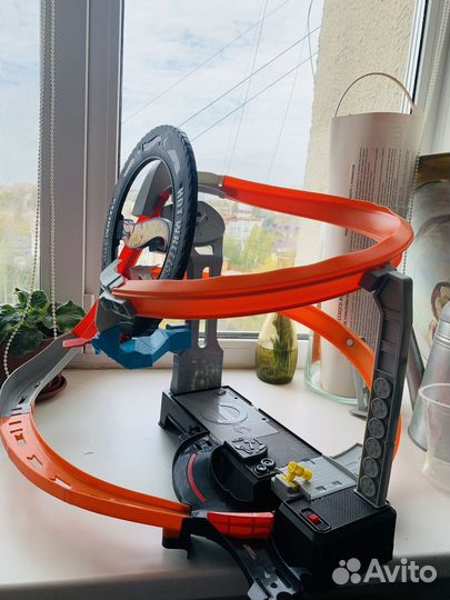 Гоночный трек hot wheels