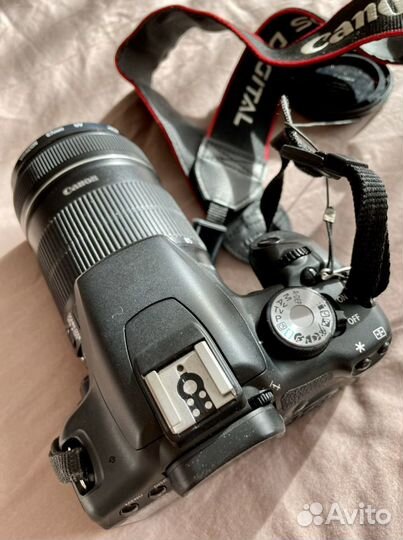 Цифровая камера Canon EOS-500D Kit 18-135mm