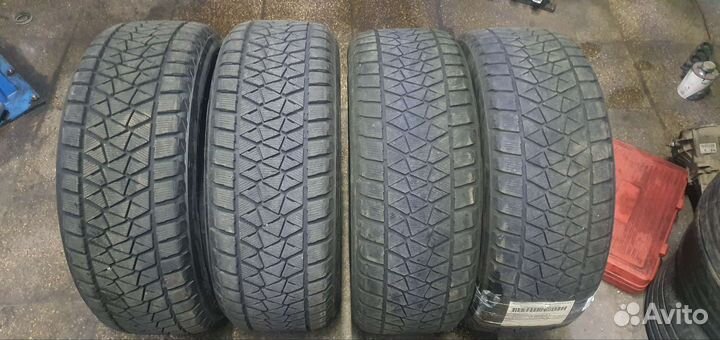 Bridgestone Blizzak DM-V2 275/50 R22 111T