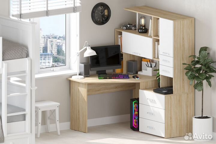 Компьютерный стол угловой