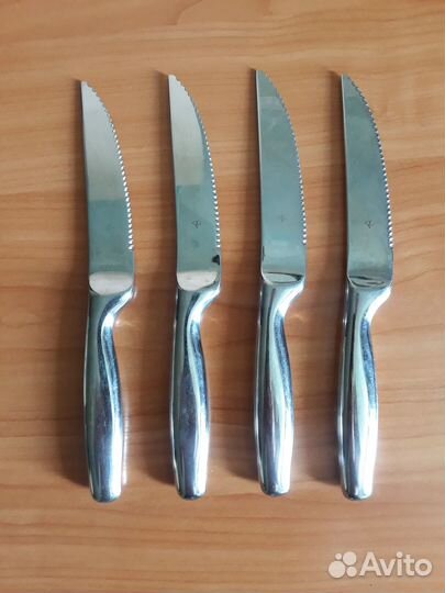 Столовые ножи.17 штук. Цена за всё