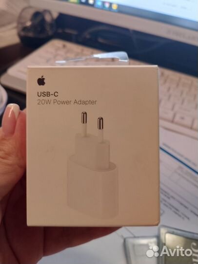 Apple 20W USB-C Power Adapter