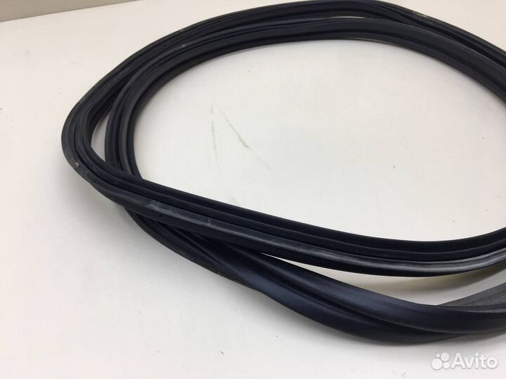 Уплотнитель багажника Kia Ceed JD 2012-2018