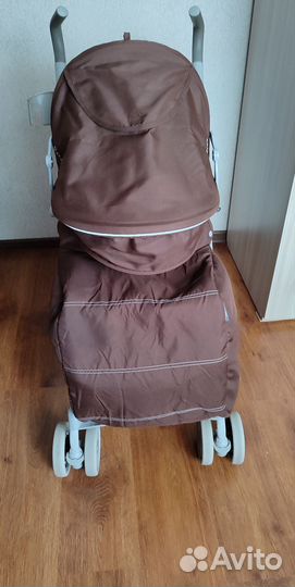 Прогулочная коляска трость