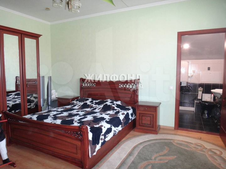 Коттедж 186,8 м² на участке 2 сот.