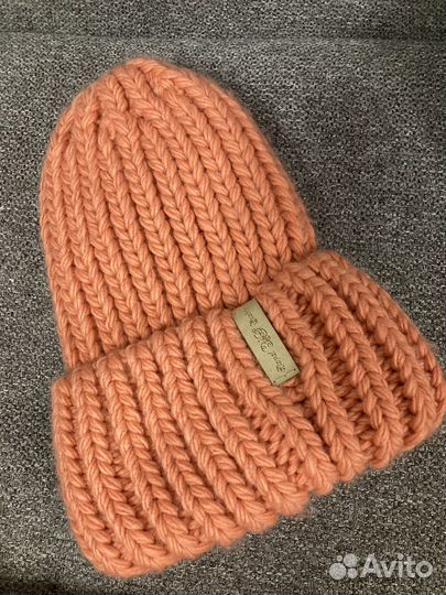 Шапка зимняя женская вязанная