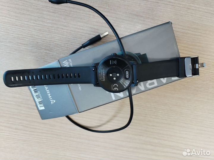 Часы гармин Garmin vivoactive 3