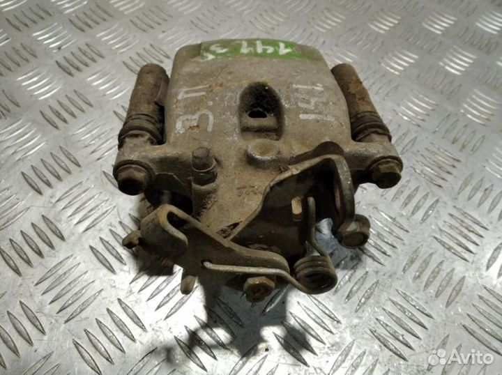 Суппорт задний правый Opel Insignia 2008-2017