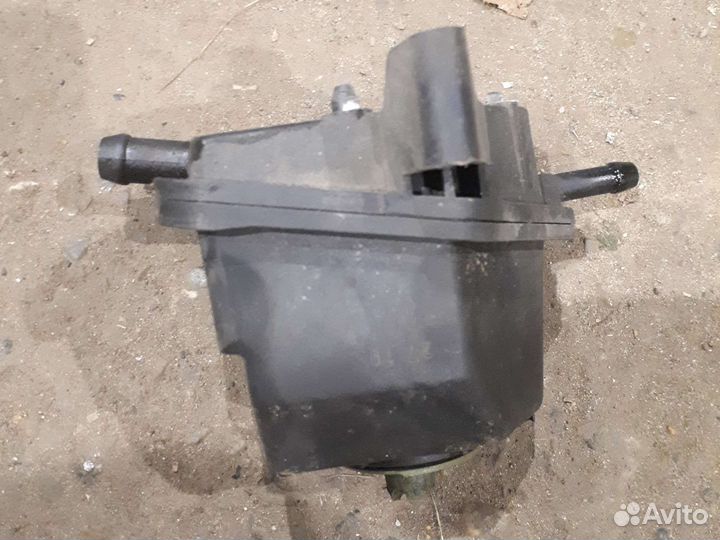 Бачок гура фольксваген гольф 4 volkswagen golf 4