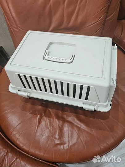 Переноска для кошек и собак