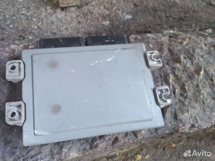 Блок управления двигателем renault